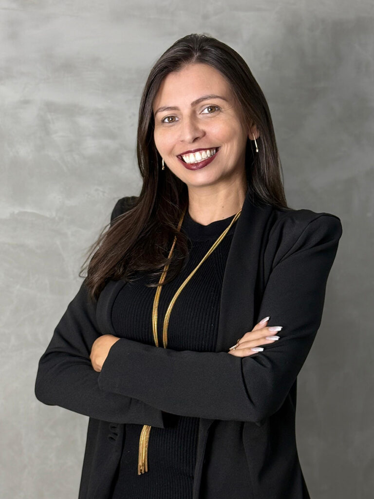 Ana Paula Benatti ArmandoSócia